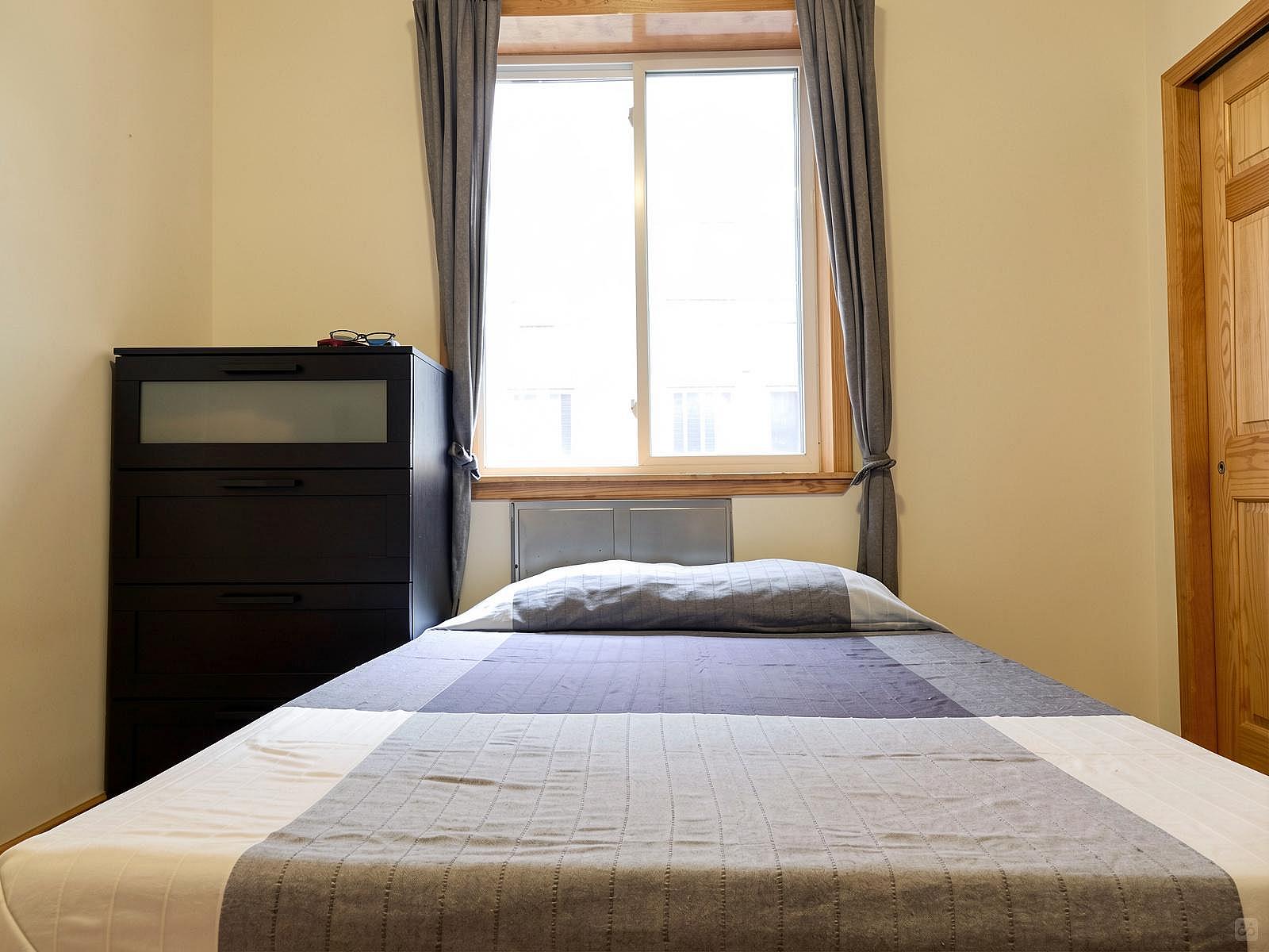 Room A - Double Bed W/ Own Bath - 52