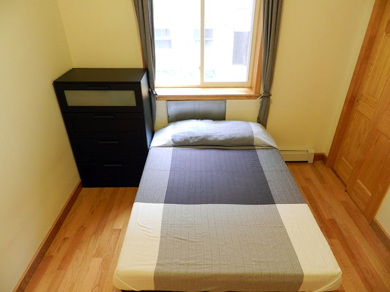 Room A - Double Bed W/ Own Bath - 5