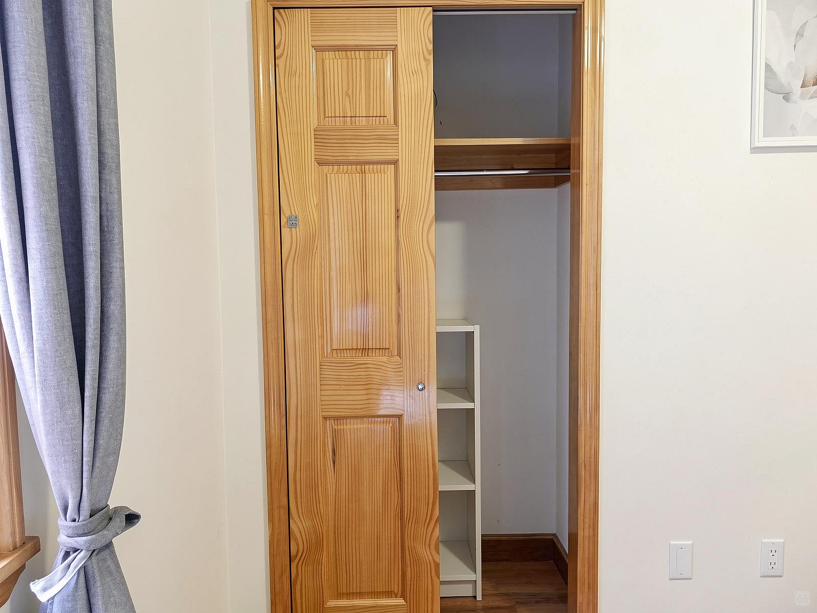 Room A - Double Bed W/ Own Bath - 57