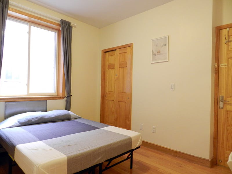 Room A - Double Bed W/ Own Bath - 6