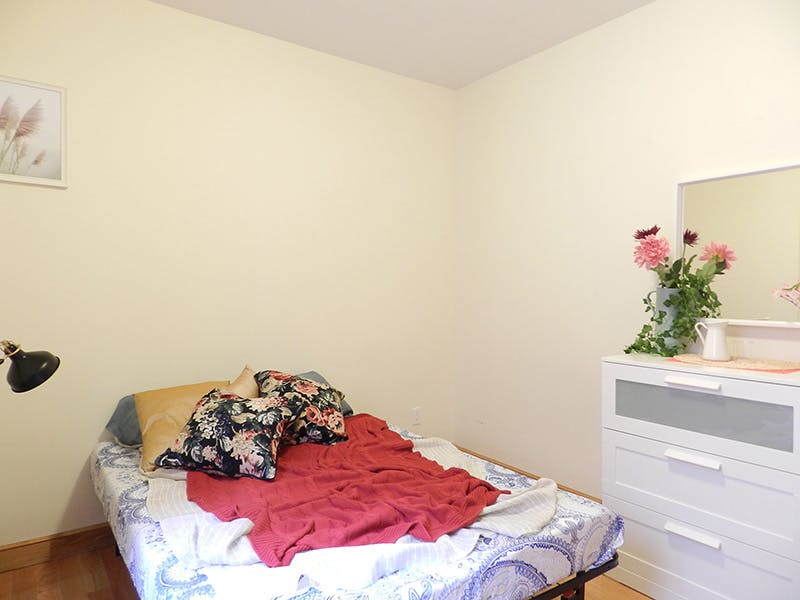 Room B - 12