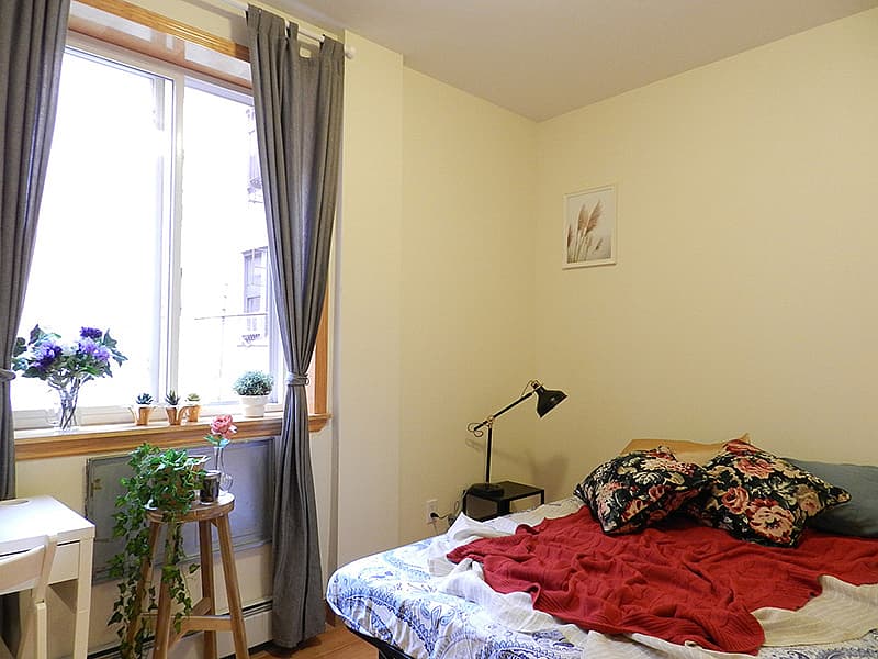 Room B - 25