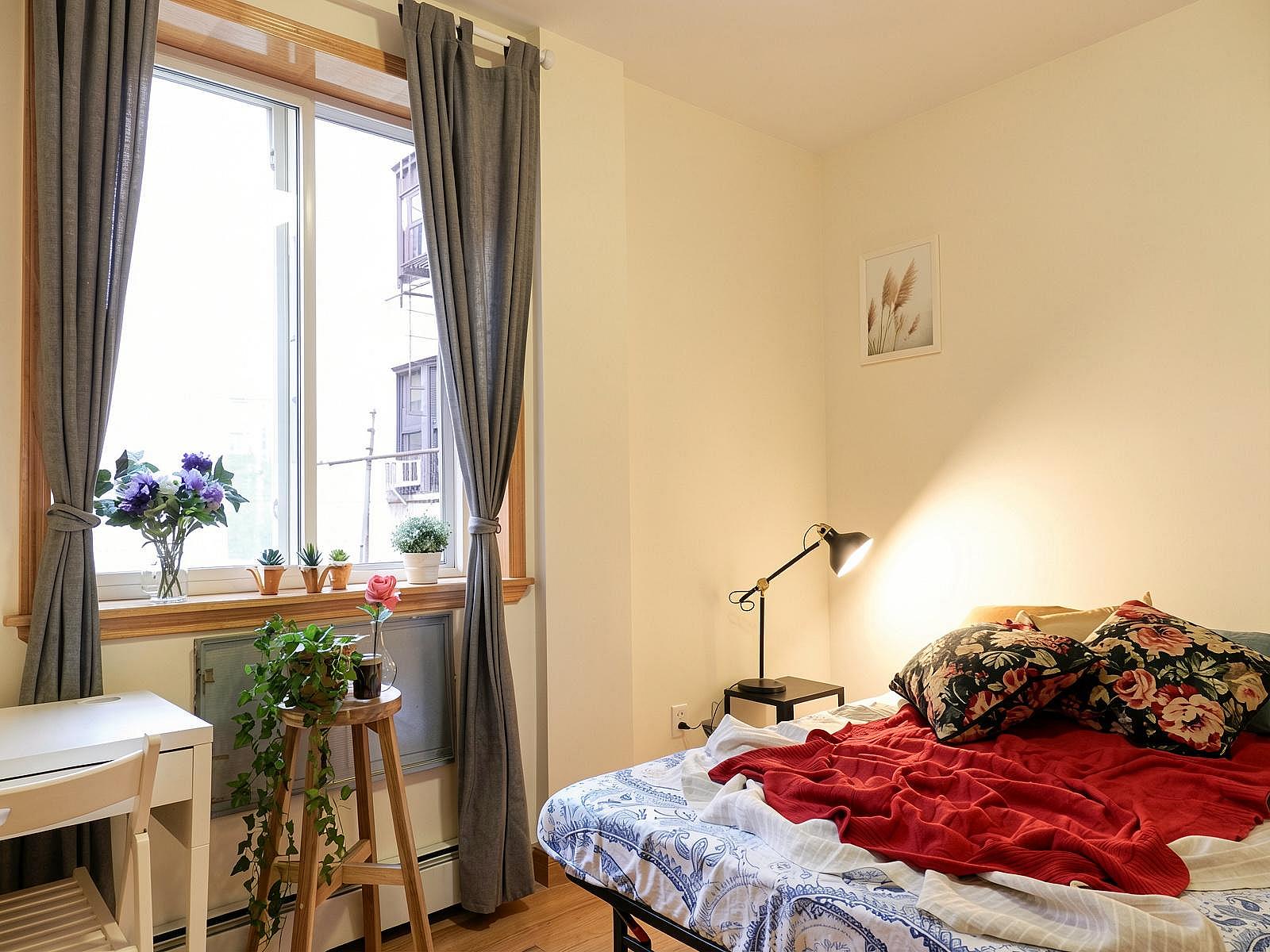 Room B - 36