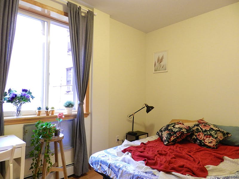 Room B - 18