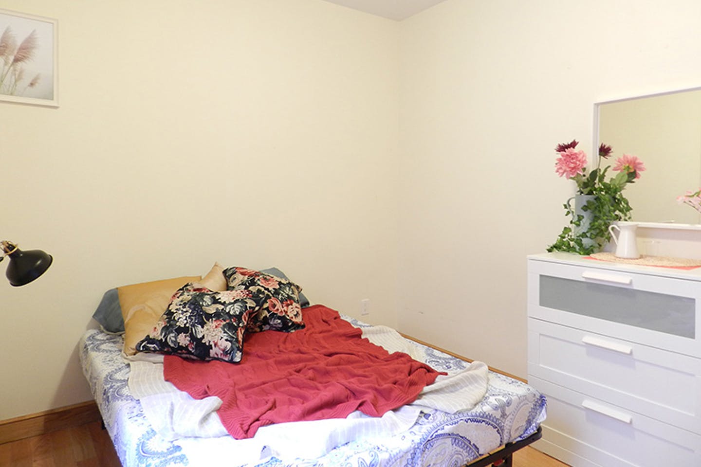 Room B - 5