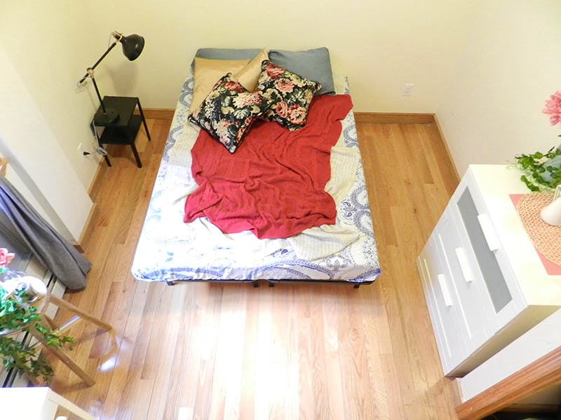 Room B - 21