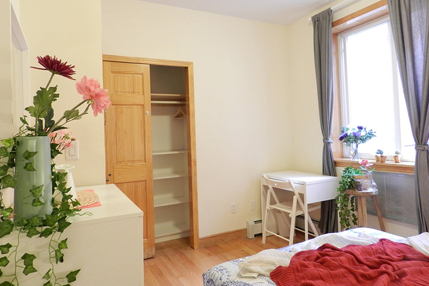 Room B - 3