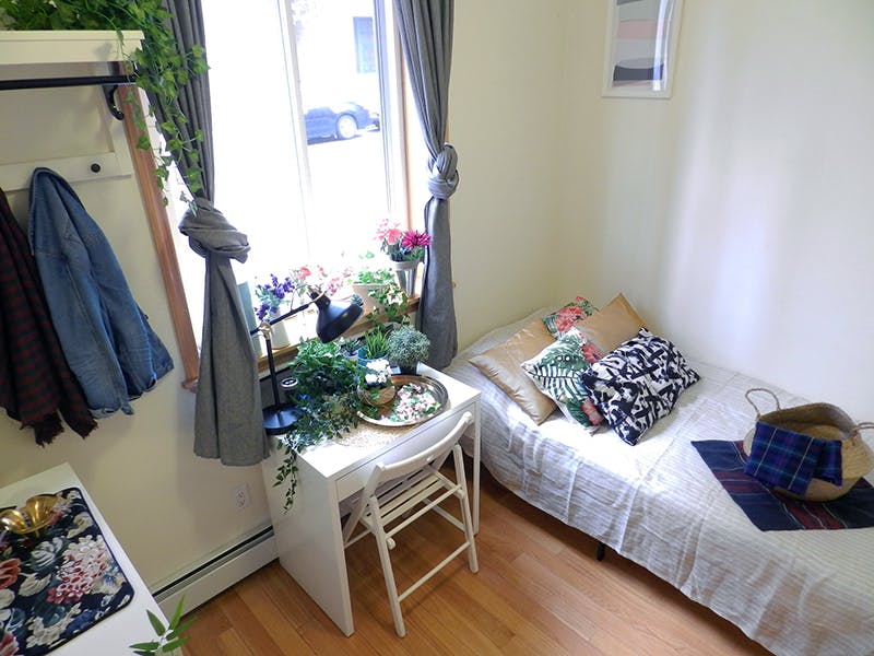 Room C - 21