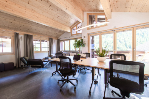 Charming Chalet w/ Stunning Alps View w/ Coworking + Outdoor Areas