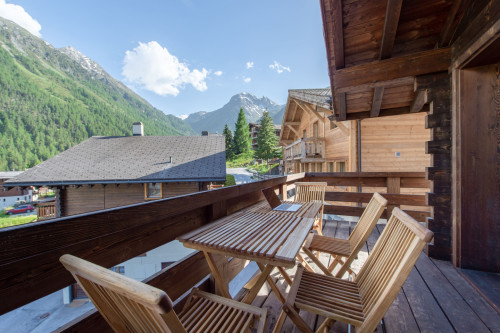 Charming Chalet w/ Stunning Alps View w/ Coworking + Outdoor Areas  - Gallery -  5
