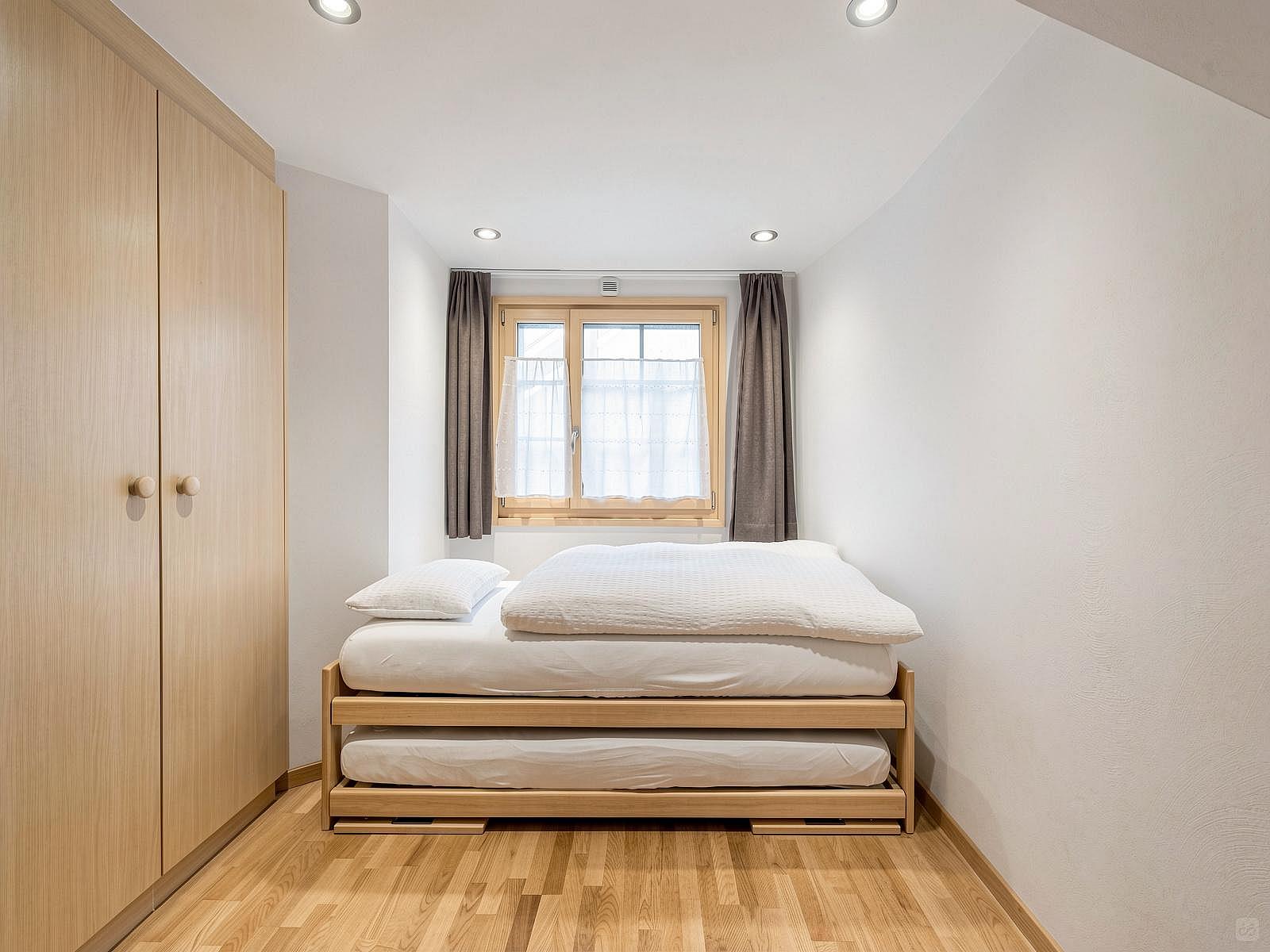 Single Room - Charming Chalet w/ Stunning Alps View w/ Coworking + Outdoor Areas - Gallery - 39