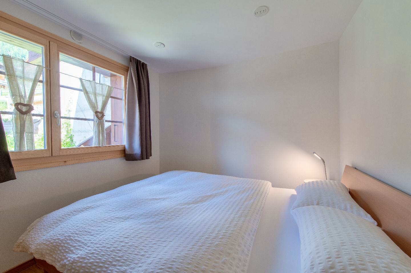 Double Room - Charming Chalet w/ Stunning Alps View w/ Coworking + Outdoor Areas - Gallery - 24