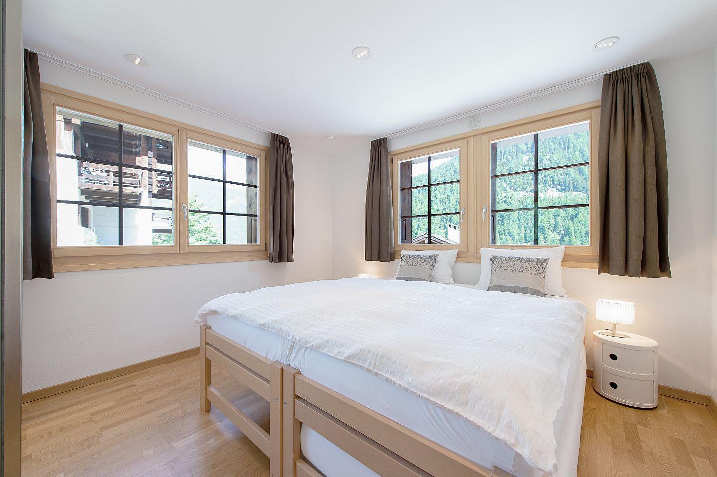 Double Room - Charming Chalet w/ Stunning Alps View w/ Coworking + Outdoor Areas - Gallery - 36