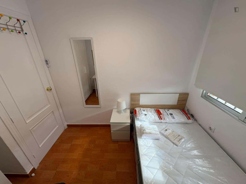 Room in Calle Platero Pedrajas, Córdoba with 3 bedrooms - Gallery - 8