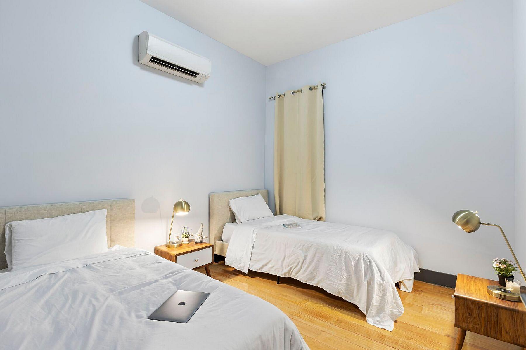 Bed In 2-Bed Room - 2