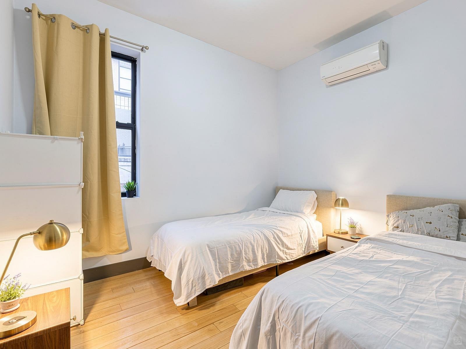 Bed In 2-Bed Room - 11