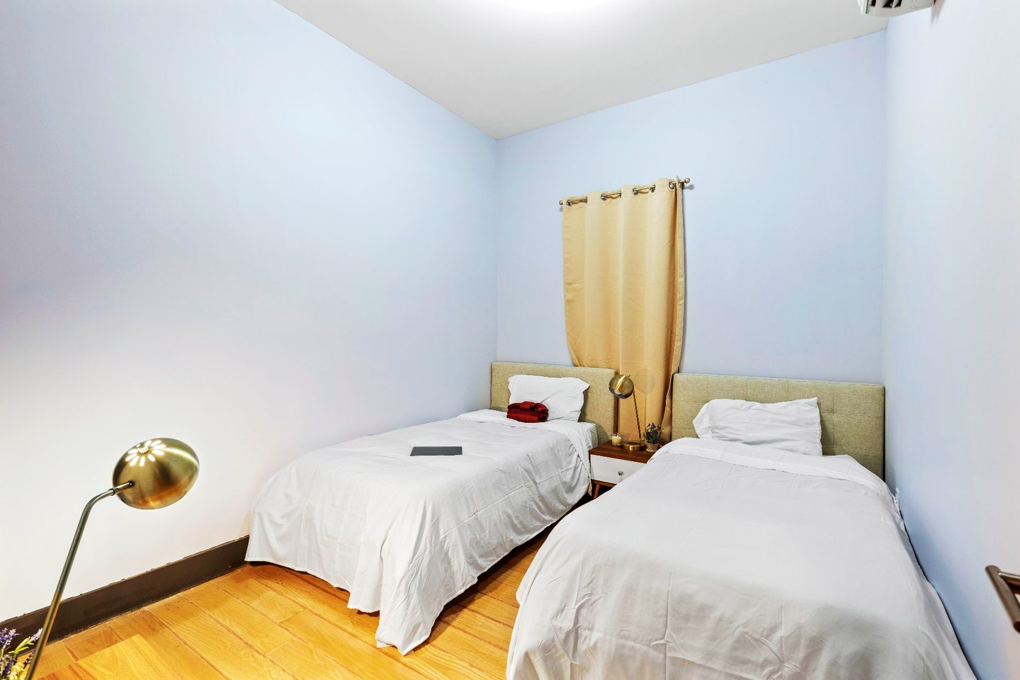 Bed In 2-Bed Room - 19