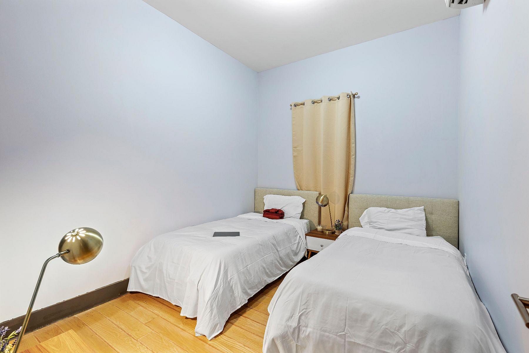 Bed In 2-Bed Room - 7