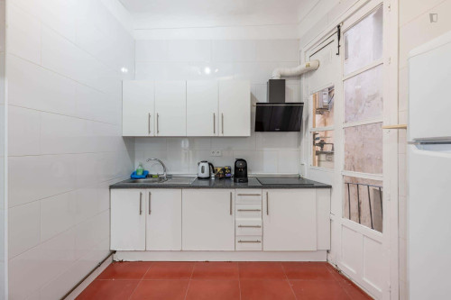 Room in Calle Tundidores, Granada for 150 m² with 8 bedrooms - Gallery - 7