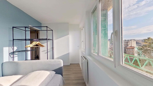 Room in Rue Granon, Marseille for 53 m² with 3 bedrooms