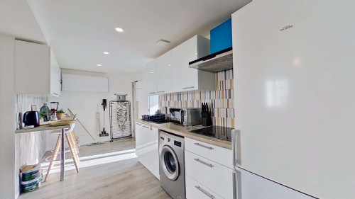 Room in Rue Granon, Marseille for 53 m² with 3 bedrooms - Gallery - 6