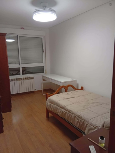 Apartment in Calle Doctor Ferrán, Albacete for 130 m² with 3 bedrooms