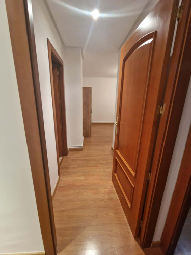 Apartment in Calle Doctor Ferrán, Albacete for 130 m² with 3 bedrooms - Gallery - 3