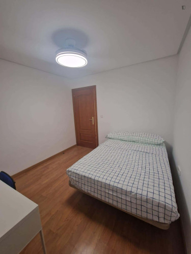 Apartment in Calle Doctor Ferrán, Albacete for 130 m² with 3 bedrooms - Gallery - 7