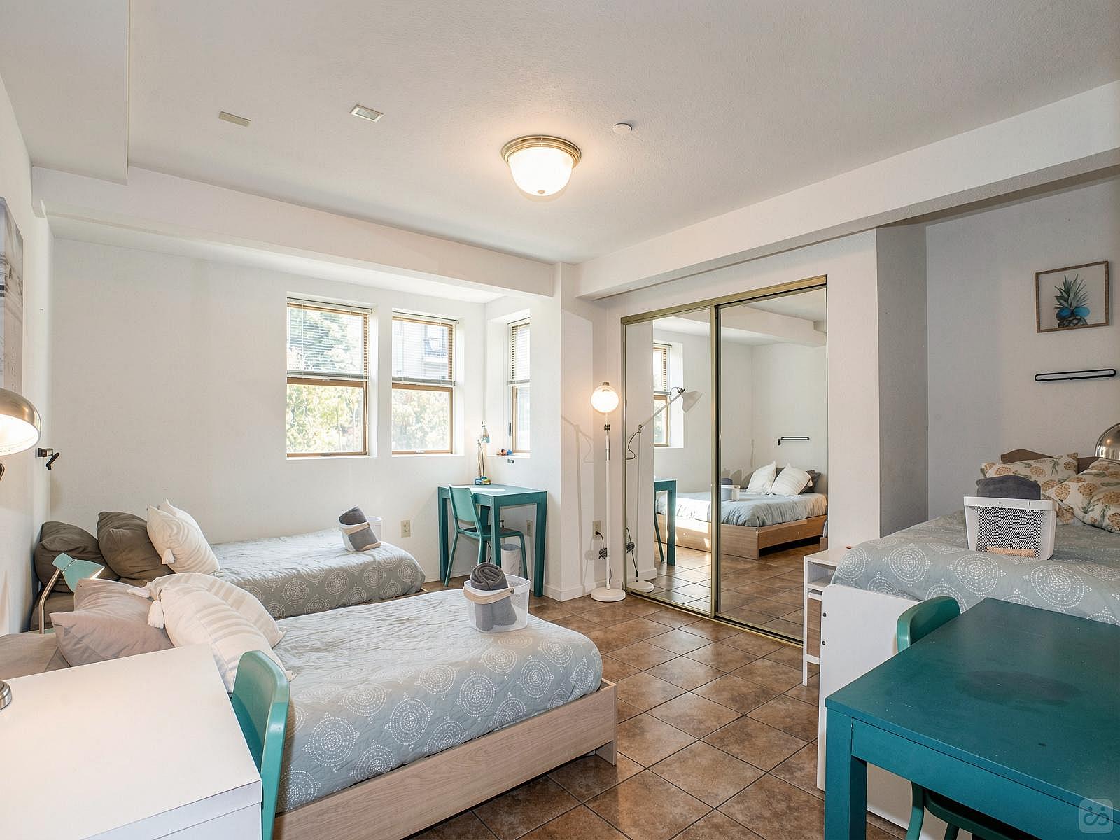 Bed In A 3-Bed Gender Separated Room - 2