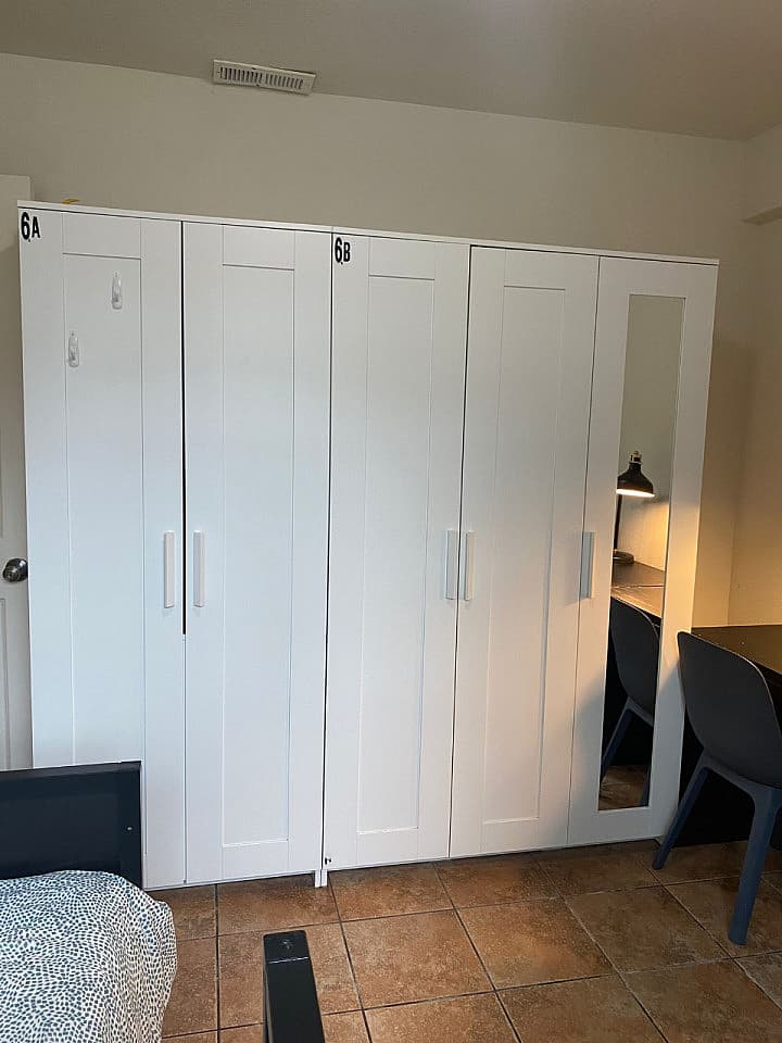  Dwight 6  -  8 min Walk to Campus | Big & Modern House w/ Coworking  - Gallery -  16