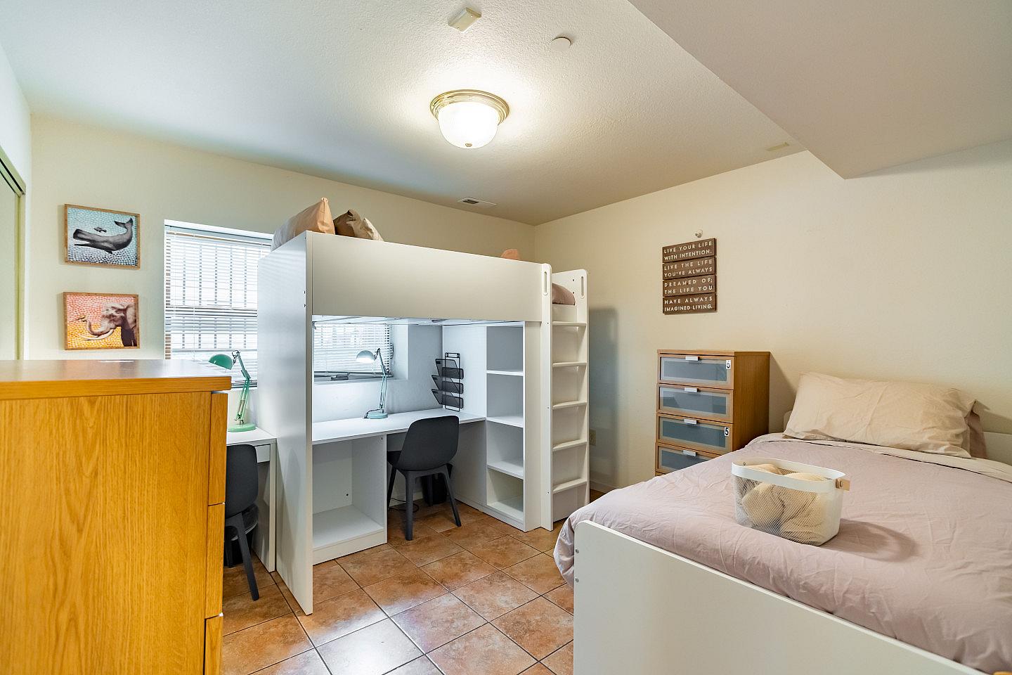  Bed In A 2-Bed Gender Separated Room  -  8 min Walk to Campus | Big & Modern House w/ Coworking  - Gallery -  47