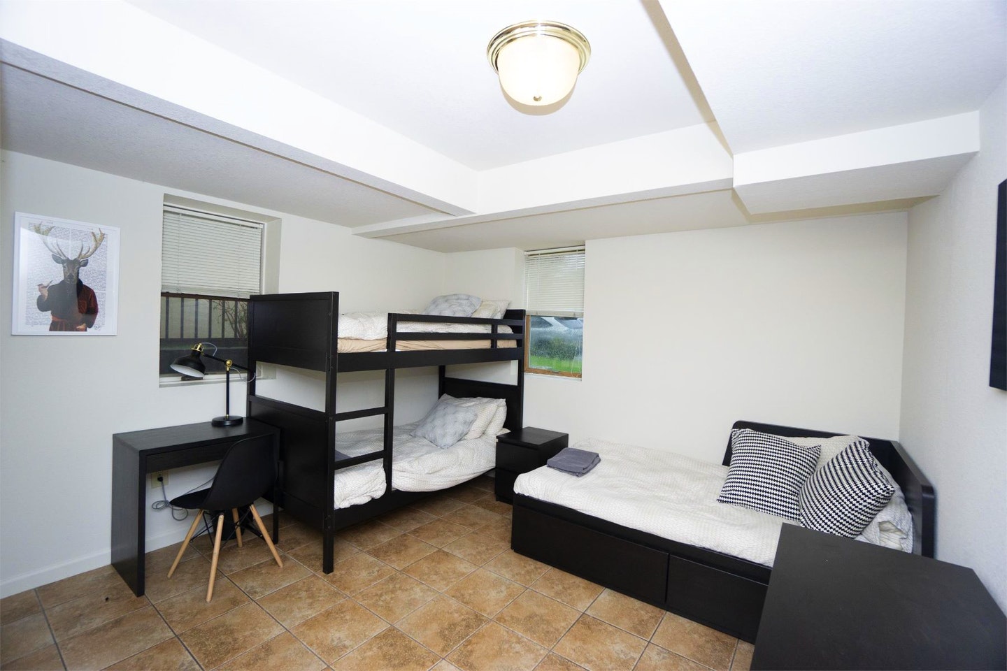  Bed In A 3-Bed Gender Separated Room  -  8 min Walk to Campus | Big & Modern House w/ Coworking  - Gallery -  3