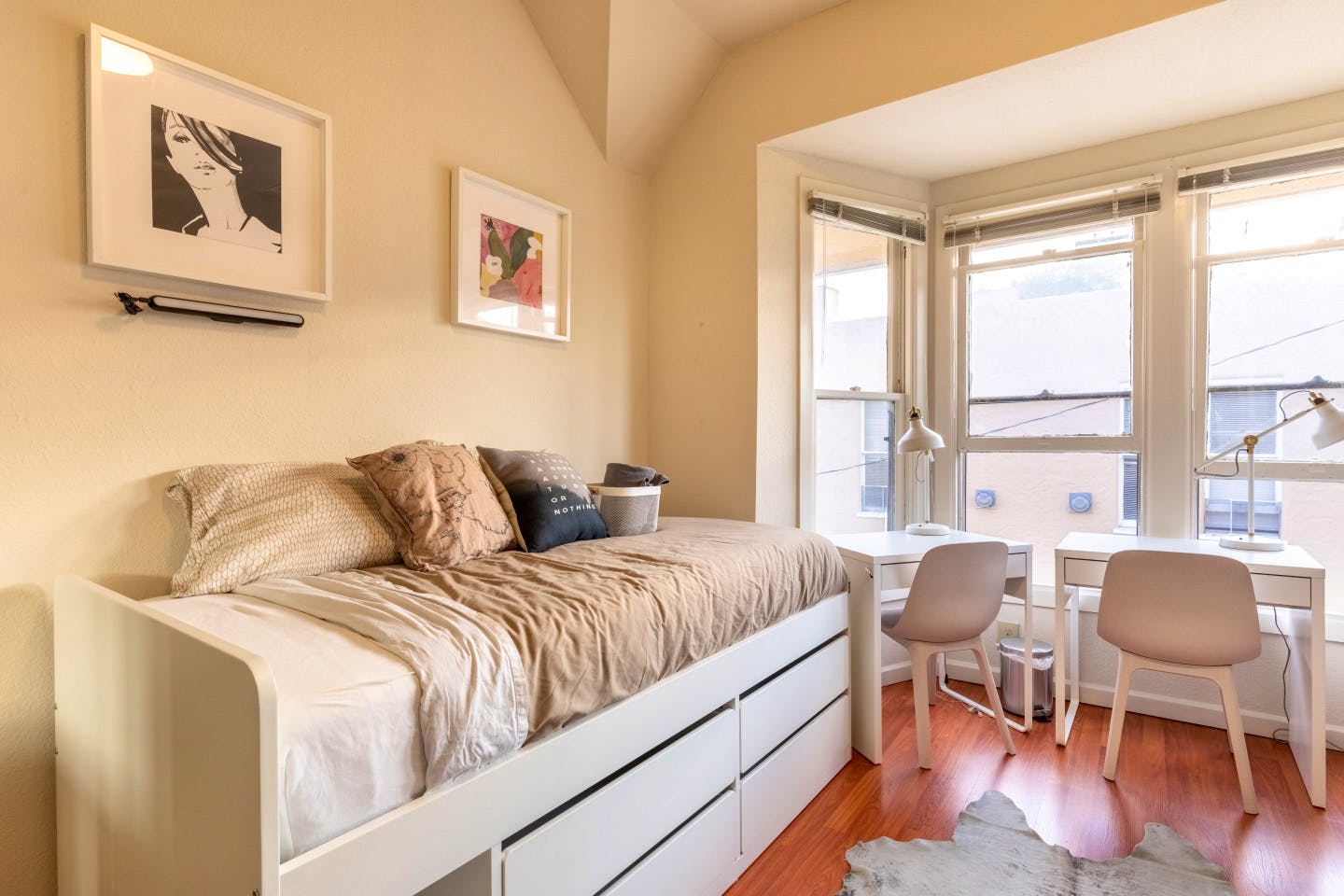  Bed In A 3-Bed Gender Separated Room  -  8 min Walk to Campus | Big & Modern House w/ Coworking  - Gallery -  60