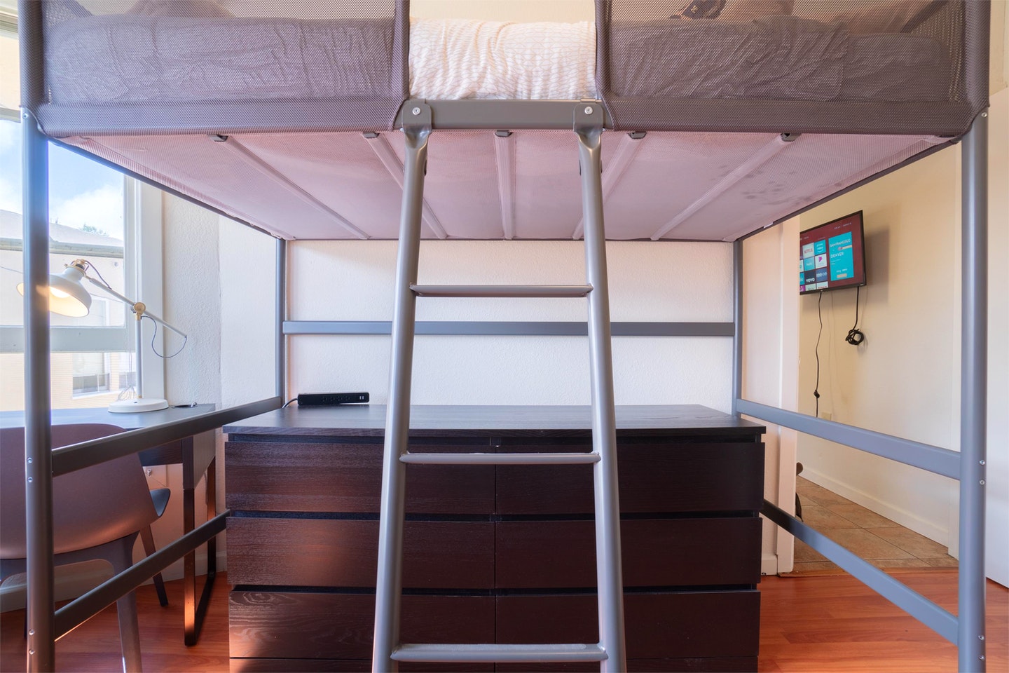  Bed In A 3-Bed Gender Separated Room  -  8 min Walk to Campus | Big & Modern House w/ Coworking  - Gallery -  10