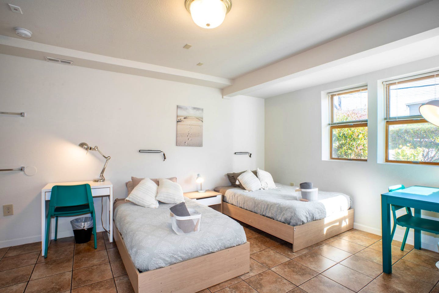  Bed In A 3-Bed Gender Separated Room  -  8 min Walk to Campus | Big & Modern House w/ Coworking  - Gallery -  62