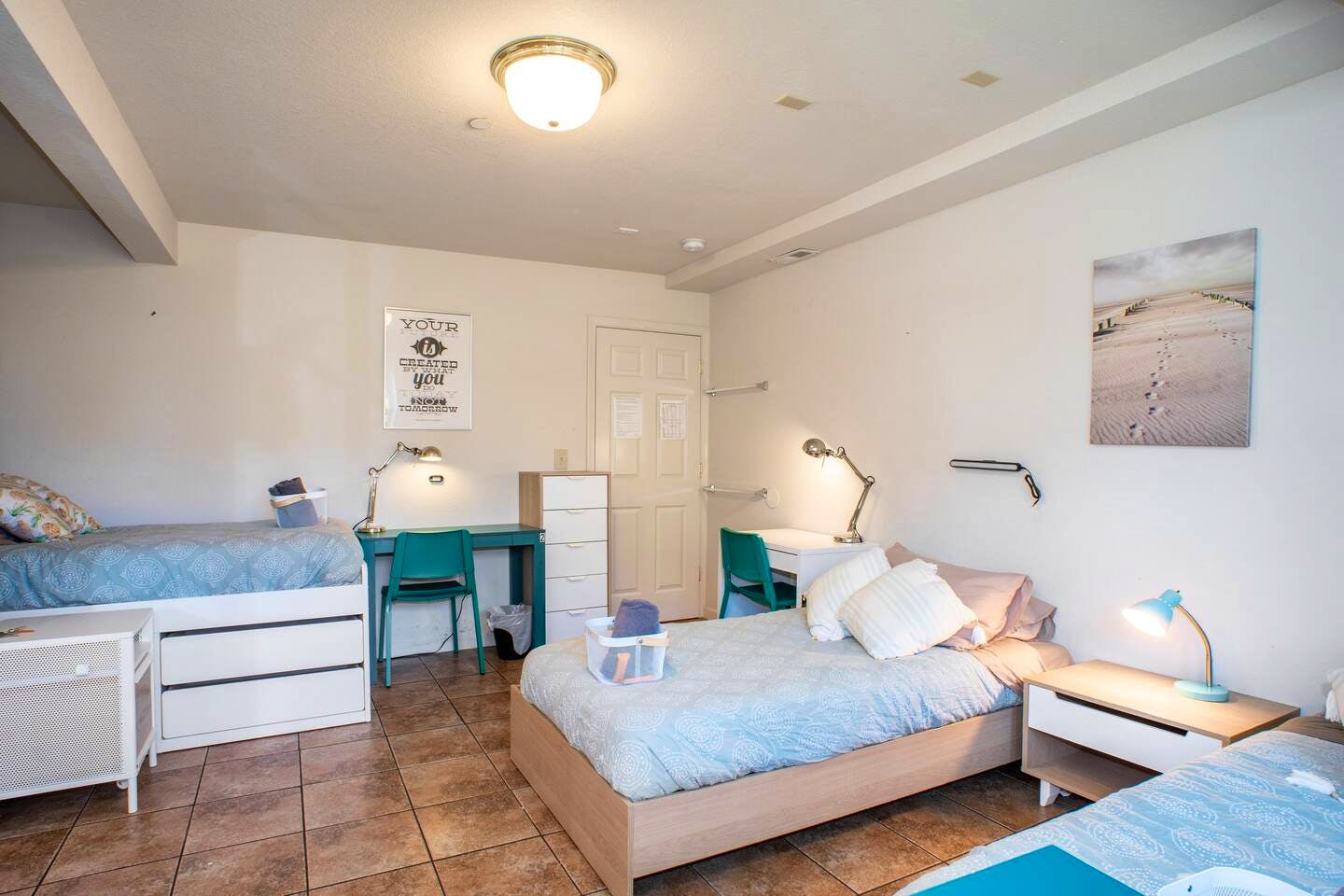  Bed In A 3-Bed Gender Separated Room  -  8 min Walk to Campus | Big & Modern House w/ Coworking  - Gallery -  54
