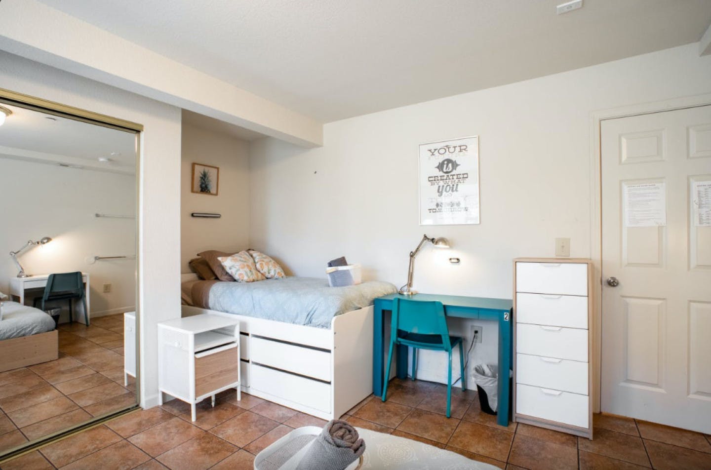  Bed In A 3-Bed Gender Separated Room  -  8 min Walk to Campus | Big & Modern House w/ Coworking  - Gallery -  49
