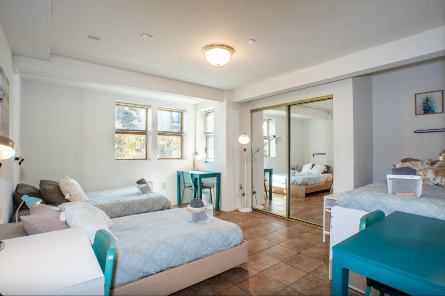  Bed In A 3-Bed Gender Separated Room  -  8 min Walk to Campus | Big & Modern House w/ Coworking  - Gallery -  47