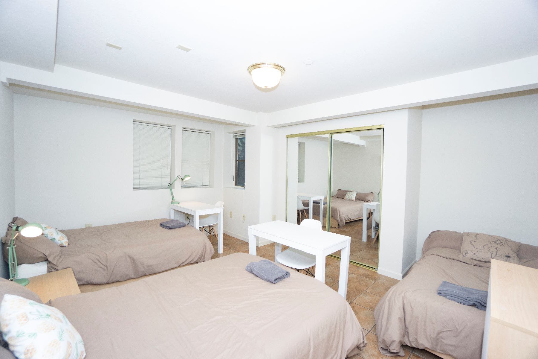  Bed In A 3-Bed Gender Separated Room  -  8 min Walk to Campus | Big & Modern House w/ Coworking  - Gallery -  12
