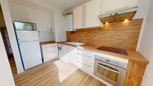 Apartment in Rue du 11 Novembre 1918, Bron for 43 m² with 1 bedroom