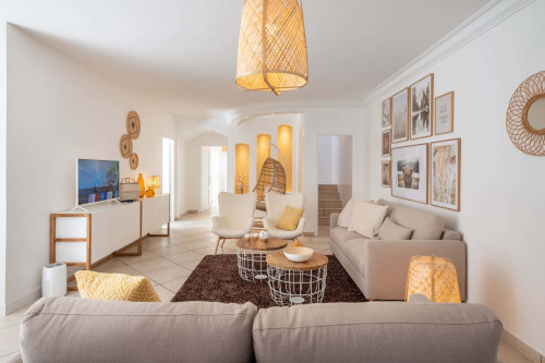 Room in Boulevard Emile Zola, Oullins-Pierre-Bénite for 170 m² with 7 bedrooms - Gallery - 5