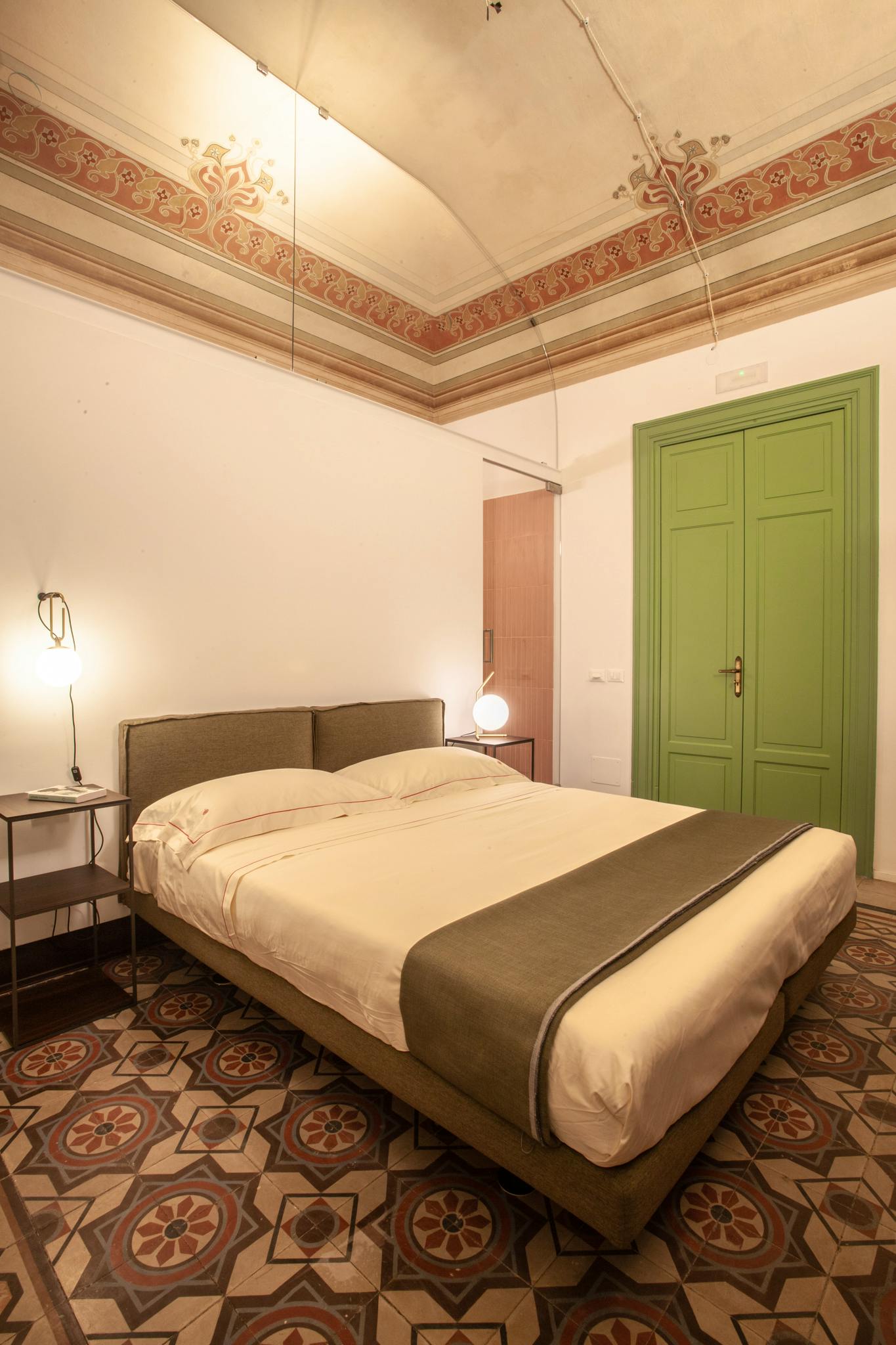 Deluxe Room 1 - Libertà Home - Gallery - 7