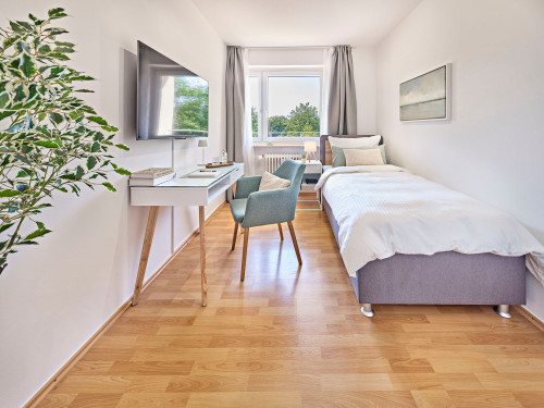 Premium Business Apartment for Professionals and Executives, 93 sqm, Munich-North