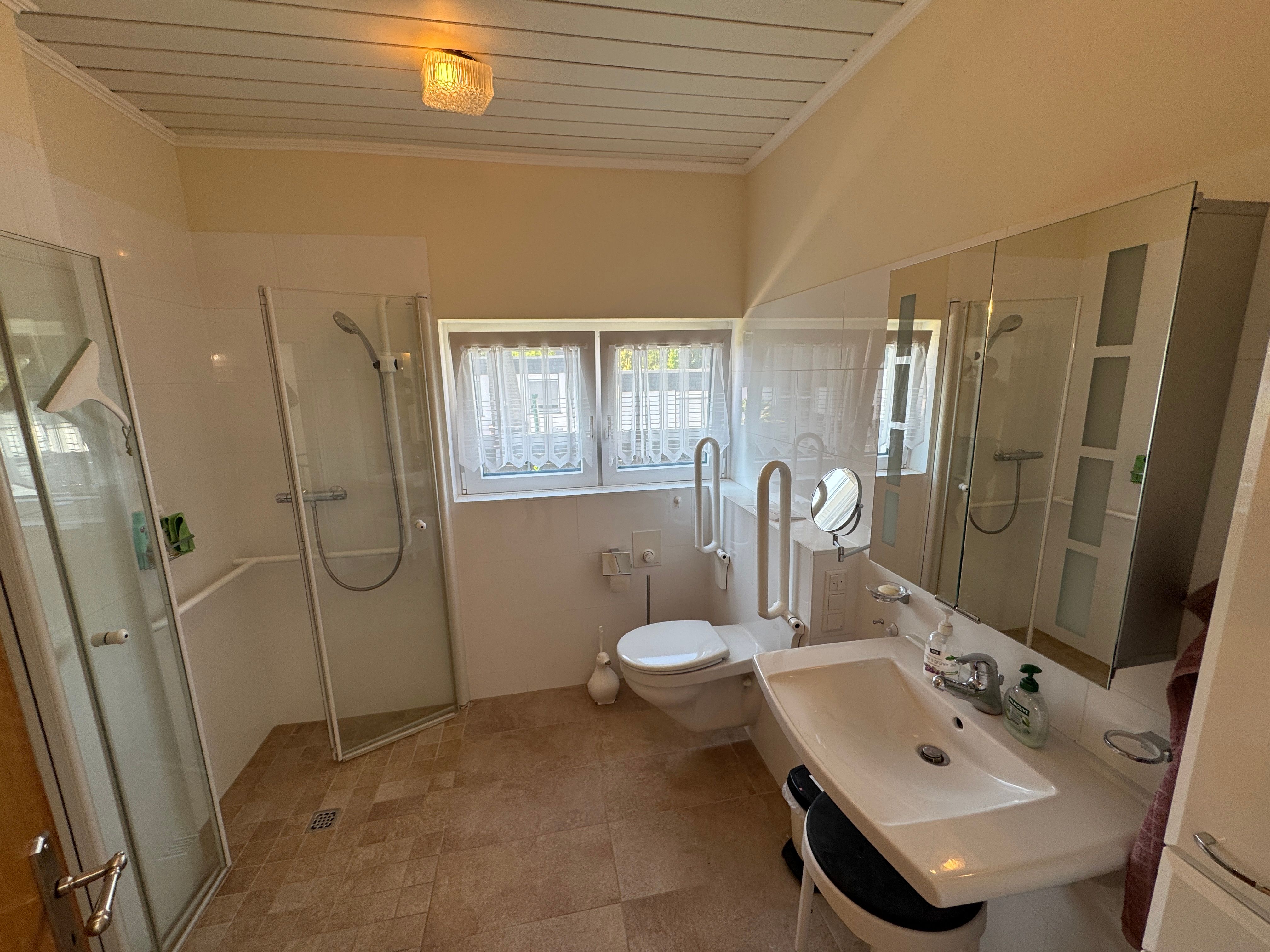 Furnished Bungalow, Central, Near Forest, Quiet With Beautiful Garden - 15