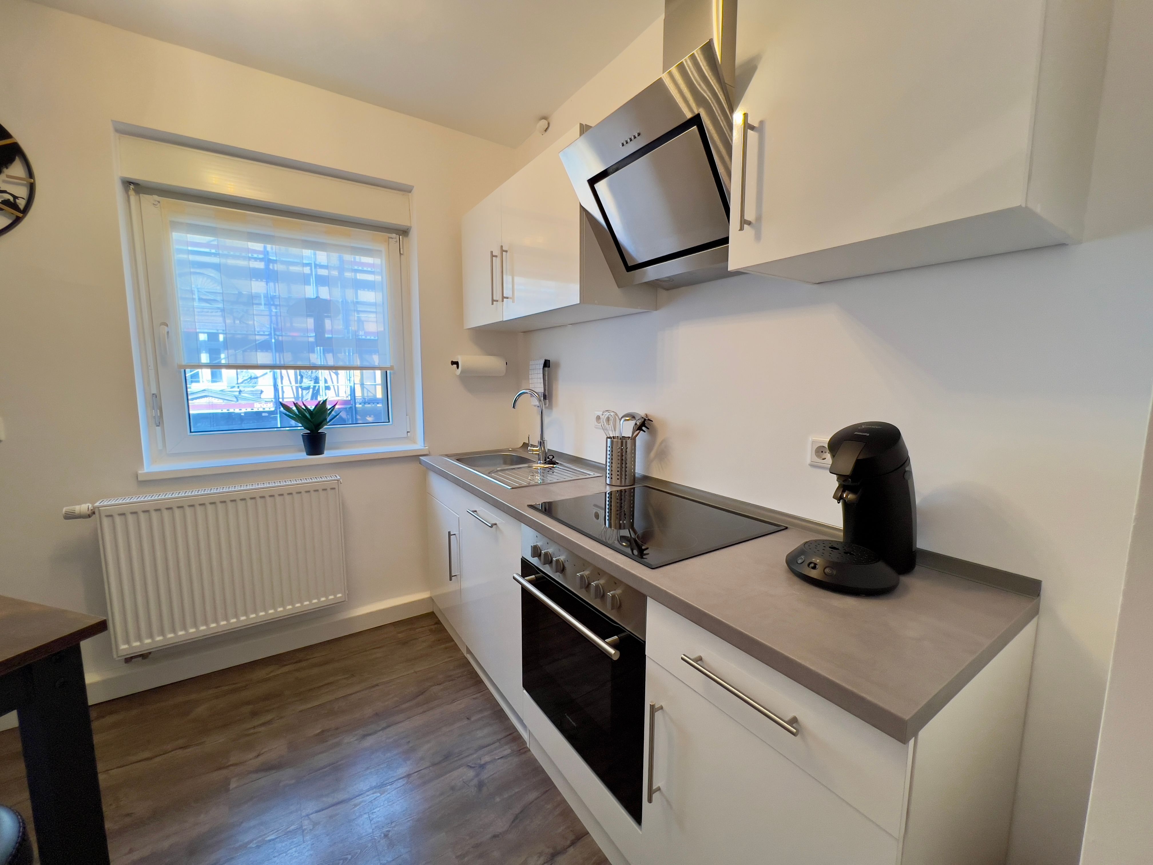 Modern, Fully Furnished 49 Sqm Apartment In Würzburg Old Town For Short-Term Rental For 1-3 People - 5