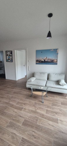 Modern, Centrally Located Apartment with Underground Parking