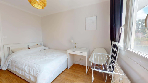 Room in Rue Petetin, Bron for 89 m² with 6 bedrooms - Gallery - 5