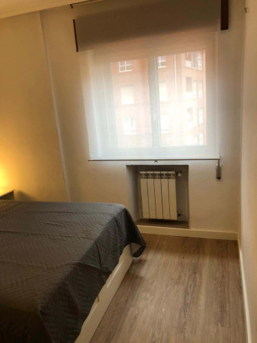 Room in Calle Llano Ponte, Oviedo with 4 bedrooms - Gallery - 5