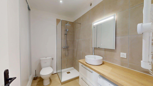Apartment in Rue Michel de Bourges, Toulon for 51 m² with 2 bedrooms - Gallery - 4
