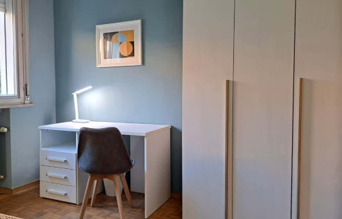 Room in Via Francesco Furini, Firenze for 55 m² with 2 bedrooms